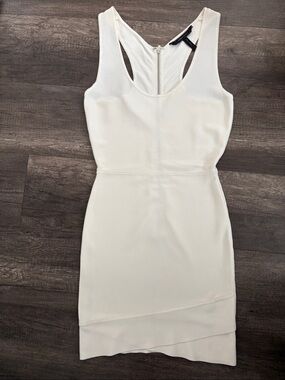 BCBG MAXAZRIA White Scoop Neck Bodycon Dress